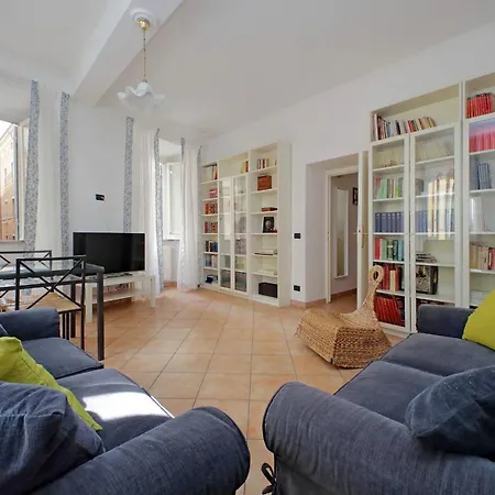 Trevi Comfort 아파트 로마